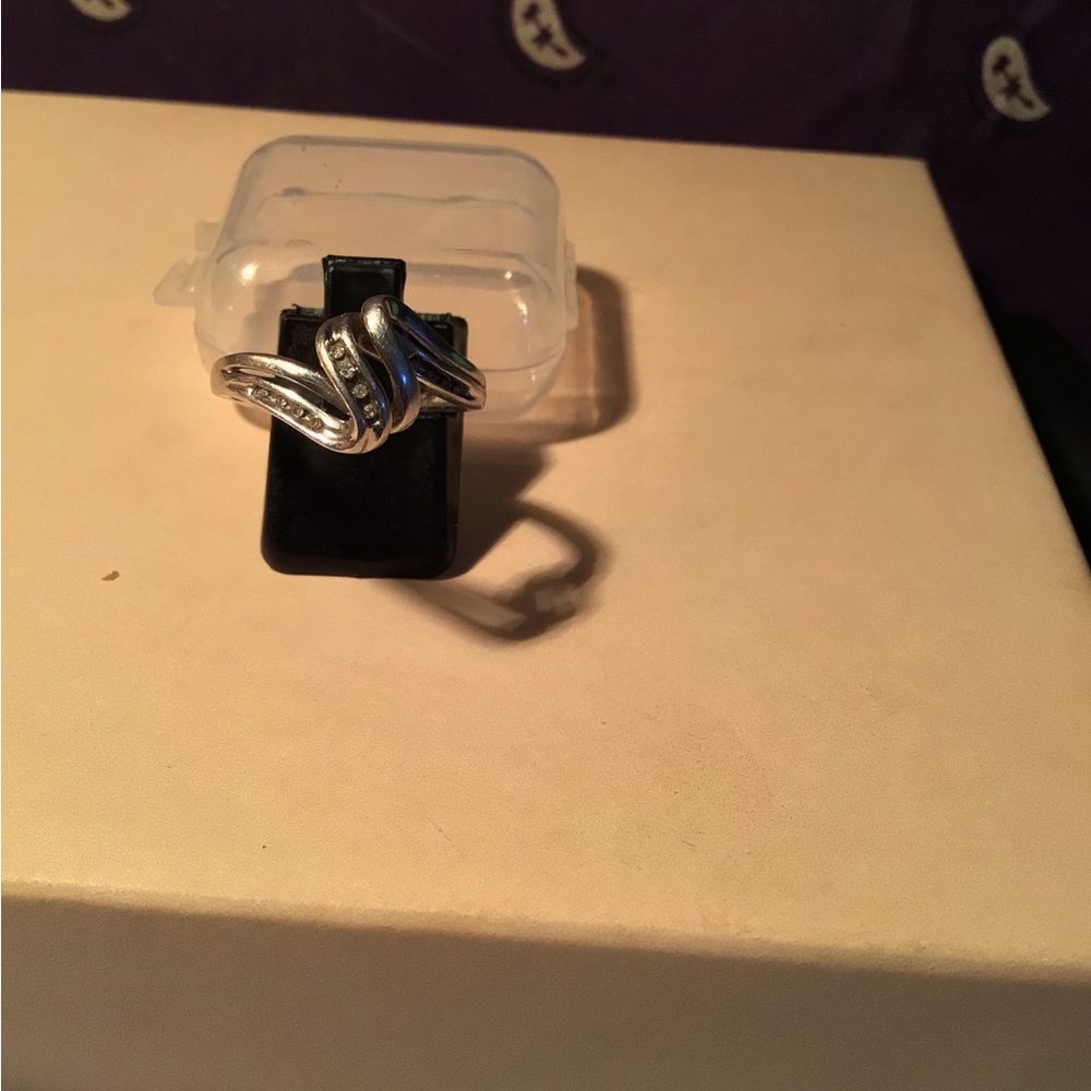 Ladies designer real diamond ring